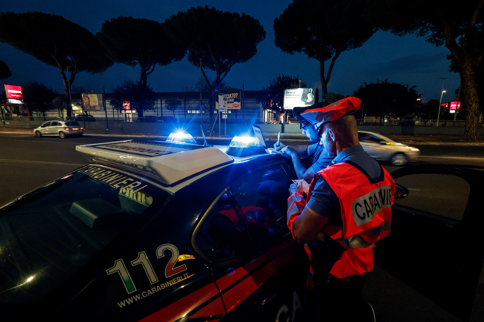 Roma – Fermato con 300 pasticche di anabolizzanti e testosterone, arrestato 51enne