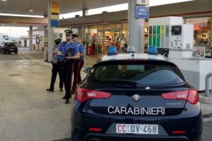 Roma – Carburante “a ruba” con le carte di pagamento aziendali, in manette un 49enne