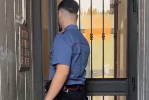 Roma – Spari in strada, ferito un 53enne: due fermati