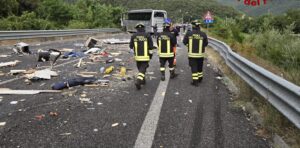 Incidente Terni-Rieti, sale a sette il numero delle vittime nel terribile scontro