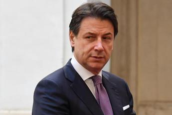 Riarmo, no convinto di M5S. Conte al governo: “Avete fallito, adesso tocca a noi”