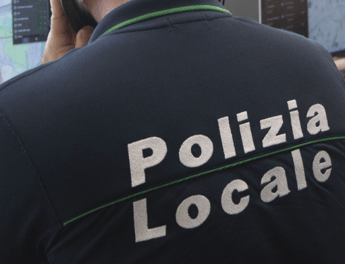 Pusher fa arrestare cinque agenti della polizia locale di Milano