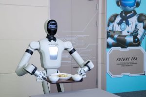 La Cina studia “100 standard” da applicare alla produzione di robot umanoidi