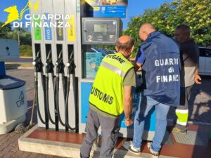 Gasolio fuori norma a Viterbo, sequestrati oltre 4mila litri: scatta la denuncia per frode in commercio