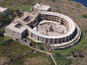 Riaperto a Ponza il Parco di Villa delle Tortore, simbolo dell’isola