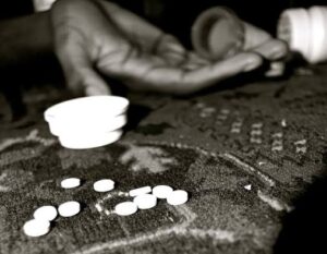 Overdose in aumento in Italia: nel 2025 249 morti, la cocaina supera l’eroina