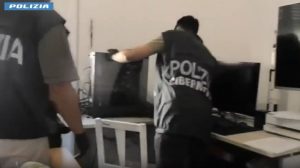 Arrestati per pedopornografia 17 membri di una rete transnazionale