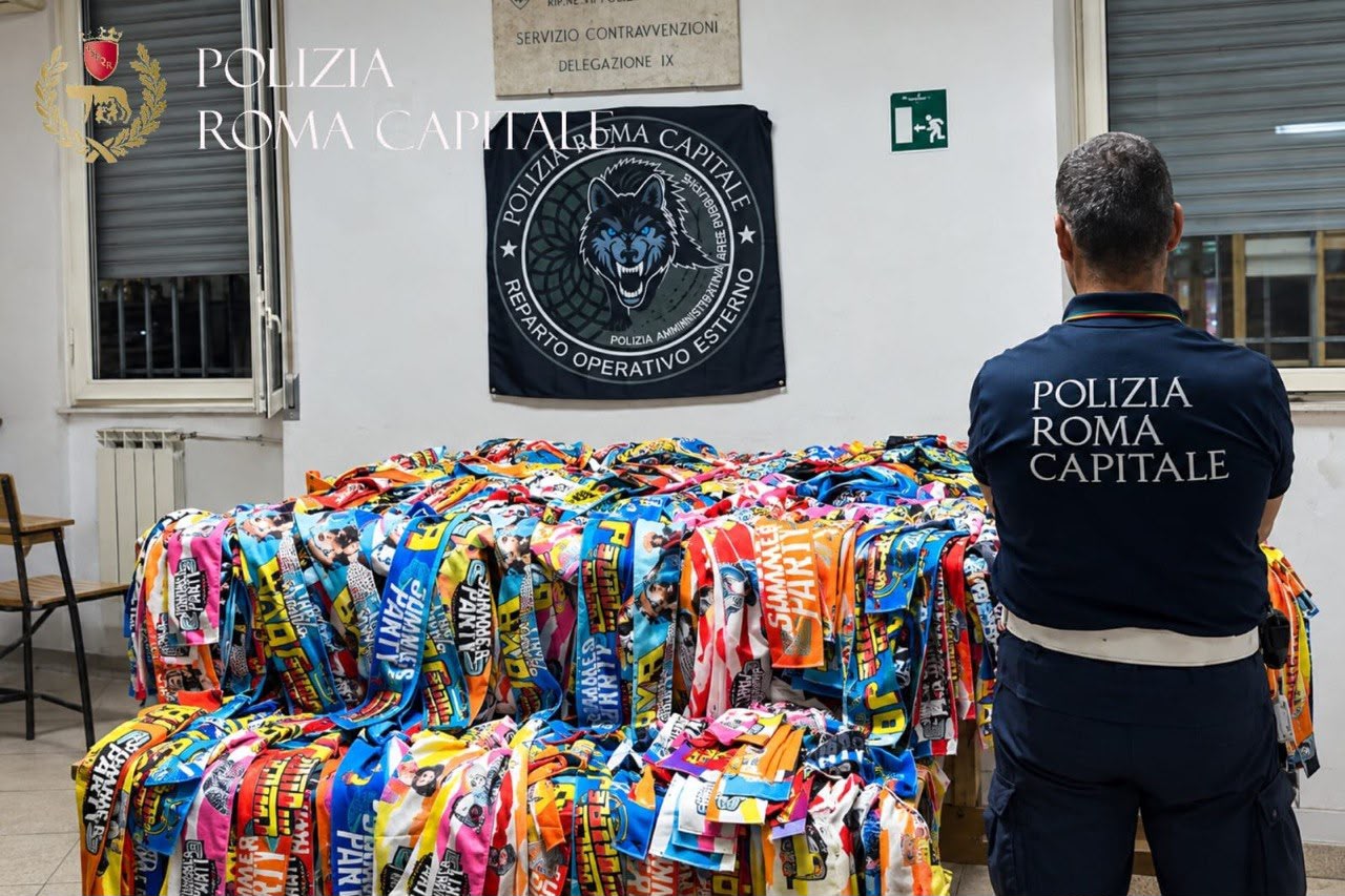 Roma: migliaia di gadget falsi sequestrati a Circo Massimo a concerto Jovanotti