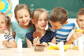 Scuola: l’immunologo, ‘salute e concentrazione dipendono da qualità pasti e da snack nello zaino’