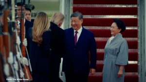 Xi Jinping “sbarca” negli Stati Uniti, al via vertice per stabilizzare i rapport