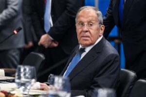 Lavrov “Appelli di Stubb e Meloni a cessate il fuoco sono per guadagnare tempo”