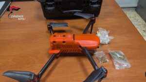 Tentano di introdurre droga in carcere a Poggioreale con un drone, due arresti