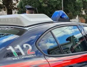 Preparavano molotov e le testavano in un capannone, perquisiti 4 giovani