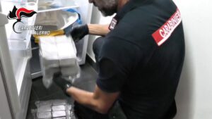 Maxi sequestro allo Zen 2 di Palermo, arrestati marito e moglie