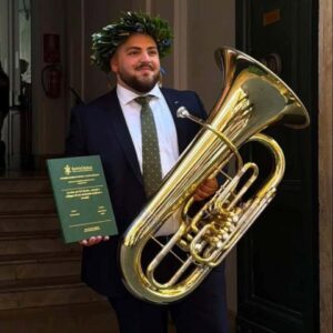 Ill giovane Alessio Saleppico di Acquapendente suonerà per Papa Leone XIV