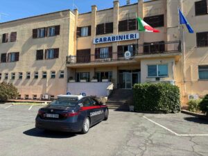 Bracciano – Ruba otto bottiglie di superalcolici: fermato da un carabiniere libero dal servizio