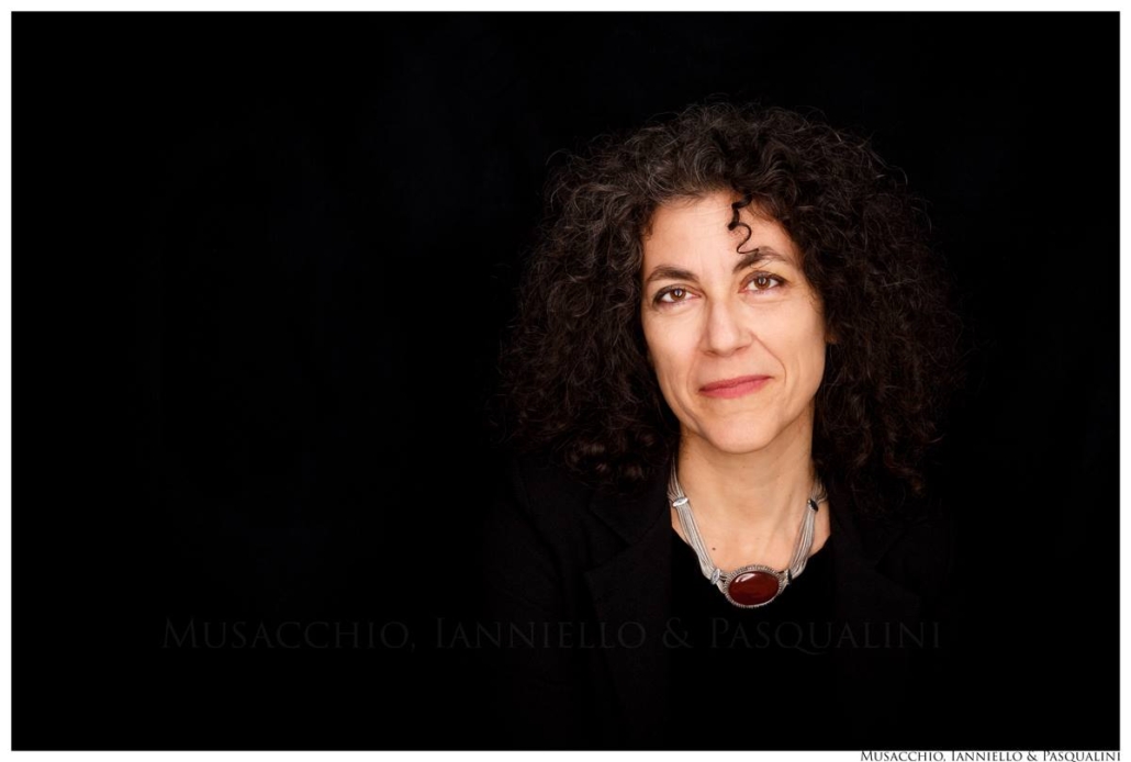A Vallerano la premiazione di Maria Grazia Calandrone, vincitrice del Premio Letterario Corrado Alvaro-Libero Bigiaretti