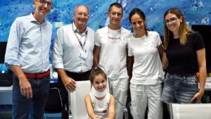 Arrivata in ospedale con cervicale spezzata e lesioni al midollo, bambina di 5 anni torna a camminare