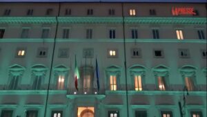 Sla, da Palazzo Chigi l’Italia si illumina di verde per la XIX Giornata nazionale
