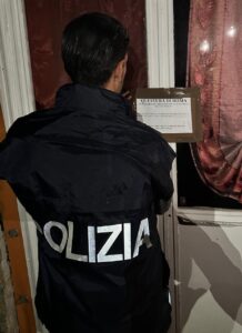 Monterotondo – “Start School Party” in un locale privo di autorizzazioni pubblicizzato online: circolo sequestrato