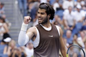 Alcaraz stende Paul ed è ai quarti agli Us Open, ok anche Sabalenka