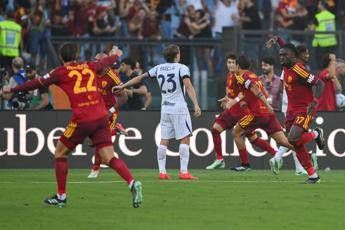 La Roma scappa, Lautaro la inchioda: all’Olimpico 2-2 spettacolo