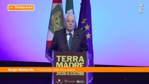 Mattarella “Risorse alimentari tra i bersagli di guerre scellerate”