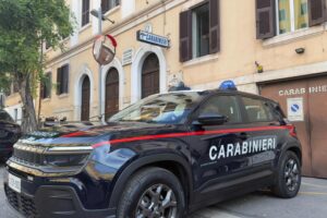 Bimbi di tre anni presi a schiaffi e umiliati nell’asilo nido comunale: sospesa un’educatrice a Roma