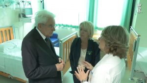Mattarella visita la stanza rosa del pronto soccorso dell’ospedale di Grosseto