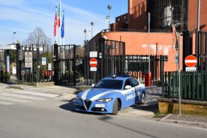 Patrica – Polizia rintraccia una donna e l’affida ai propri familiari
