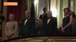Mattarella all’Opera Garnier con i principi di Monaco