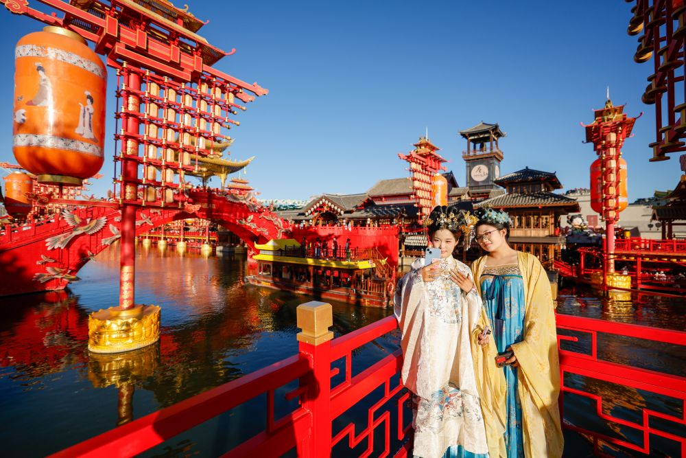 Cina, aumentano gli spostamenti interni dei turisti per la Festa nazionale
