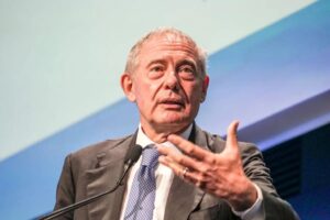 Carburanti, Urso “Al lavoro per prorogare sconti delle compagnie petrolifere”