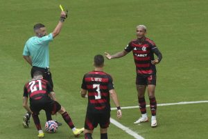 AS Roma, Wesley nei guai: “Alcool, tradimenti e prostitute” le accuse dell’ex moglie