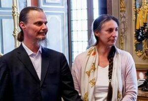 Famiglia nel bosco, Nathan: “Bambini a casa dopo 11 mesi, erano felici”