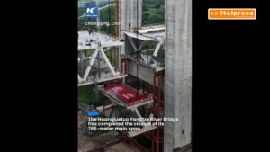 Cina, completato a Chongqing il collegamento del nuovo ponte a due livelli
