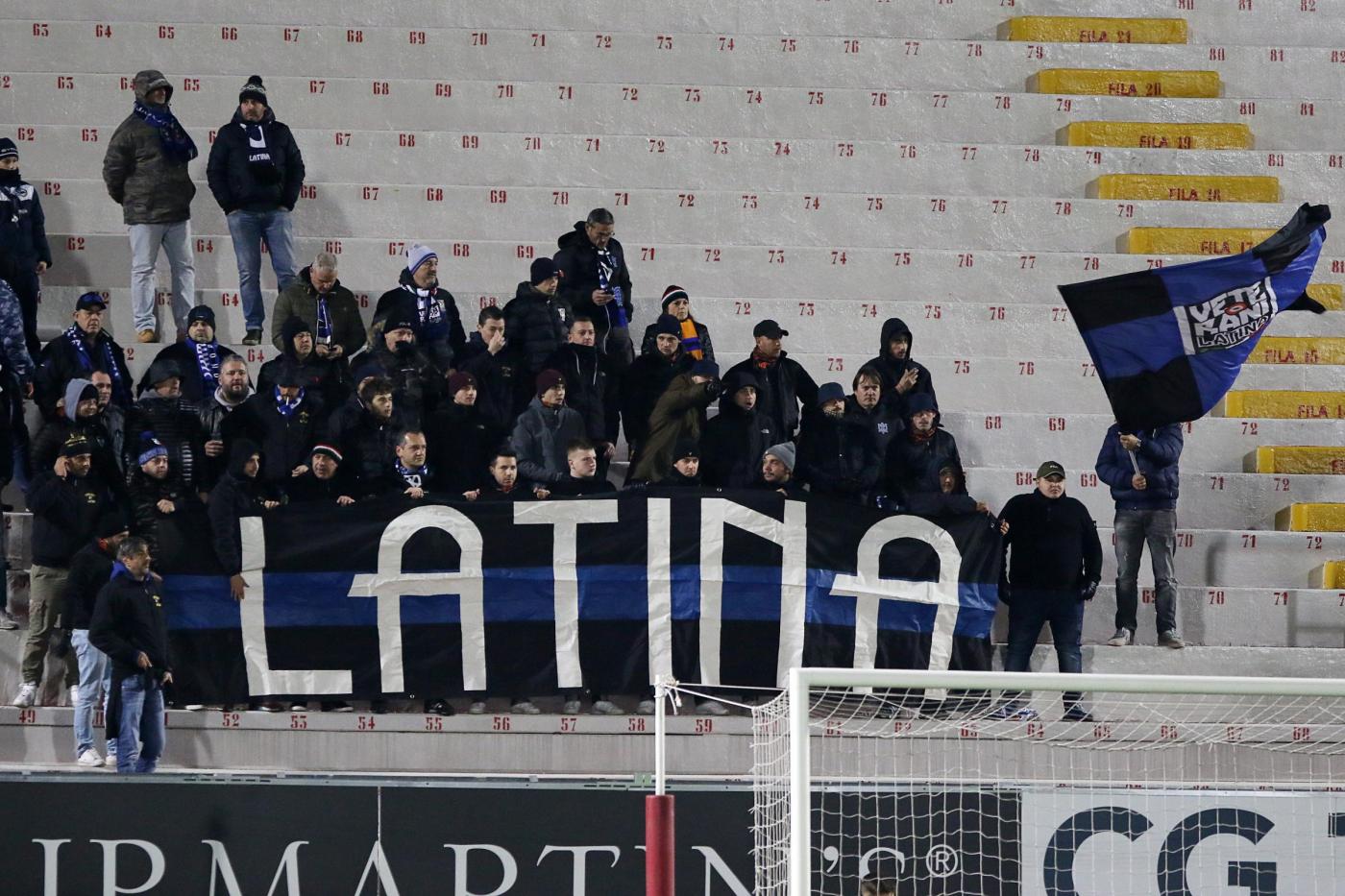 Serie C – Latina, che carattere: arrestata la capolista. Beffa Ostiamare