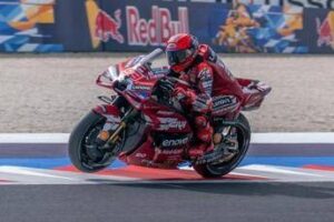 MotoGP – Maledette gomme, Martin beffato: sorpasso Marquez, adesso col beccuccio avanti