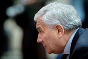 Tajani “Extraprofitti sono tassa odiosa. Ma chi decide cosa è extra?”