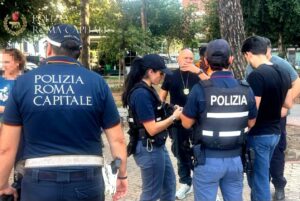 Roma – Operazione decoro e sicurezza tra via Volpato e via Ettore Rolli: 7 persone identificate e rimossi 10 metri cubi di rifiuti