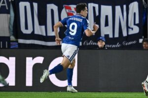 Douvikas esalta il Como, battuto il Sassuolo 2-0