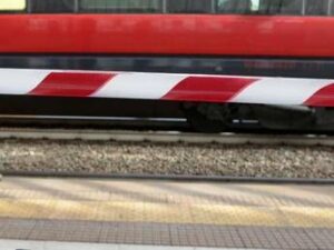 Bologna-Rimini, ritardi fino a due ore sulla linea ferroviaria dopo l’investimento di una persona
