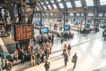 Scioperi, il 2 ottobre il primo stop generale: treni, scuola e sanità, tutte le date