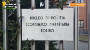 Truffa dell’oro e criptovalute, sequestro da 1,6 milioni a Torino