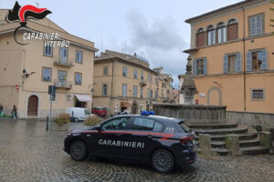Viterbo – Carte d’identità elettroniche manomesse, l’allarme dei Carabinieri: “Attenzione al furto del microchip”