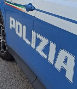 Fiuggi – Polizia interviene per rilevare un incidente stradale e denuncia una donna per violazione al Codice della strada