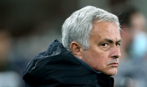Mou spettro Blaugrana – Folklore e Clasico, la vecchia volpe colpì ancora Barcellona
