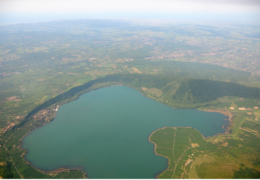 Via al piano di interventi per salvare il Lago di Vico: dopo i primi incontri con il tavolo permanente parte il piano anti-erosione