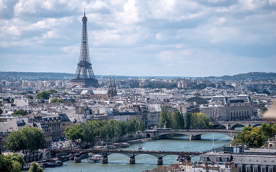 Passaporto culturale Parigi-Roma, mozione approvata in Francia