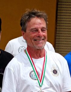 Lega Navale Civitavecchia – Di Lisciandro brilla al Campionato Italiano Natante Over 55 di Porto Torres